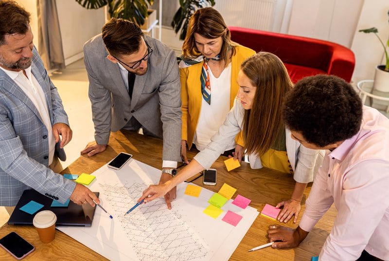 Business Model Canvas (BMC) / Part 8 - At Raznameh, we believe a crisis ...